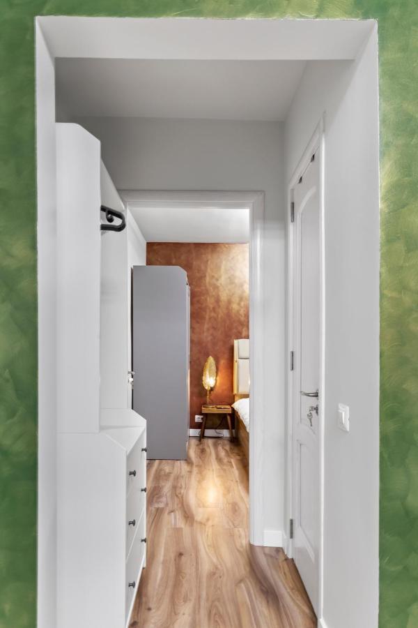 Cozy By Art City Bukares Bagian luar foto