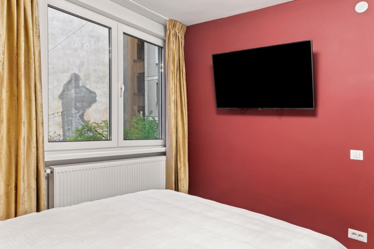 Cozy By Art City Bukares Bagian luar foto