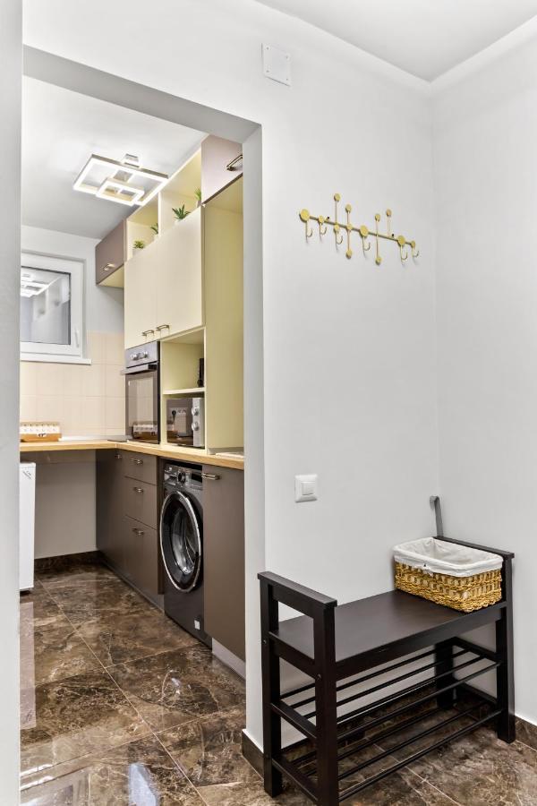 Cozy By Art City Bukares Bagian luar foto