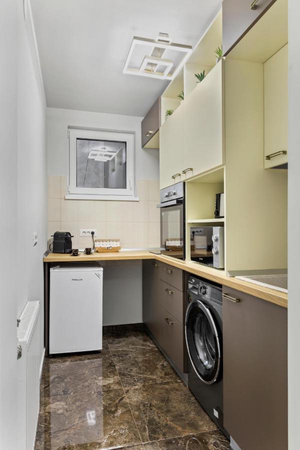 Cozy By Art City Bukares Bagian luar foto